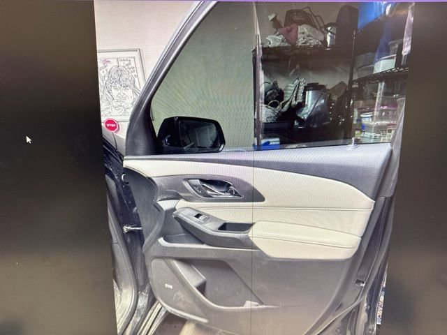 Used 2023 Chevrolet Traverse Premier image 5