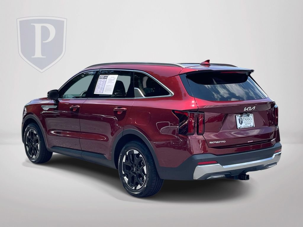Used 2025 Kia Sorento S w/ Panoramic Sunroof Package FWD image 6
