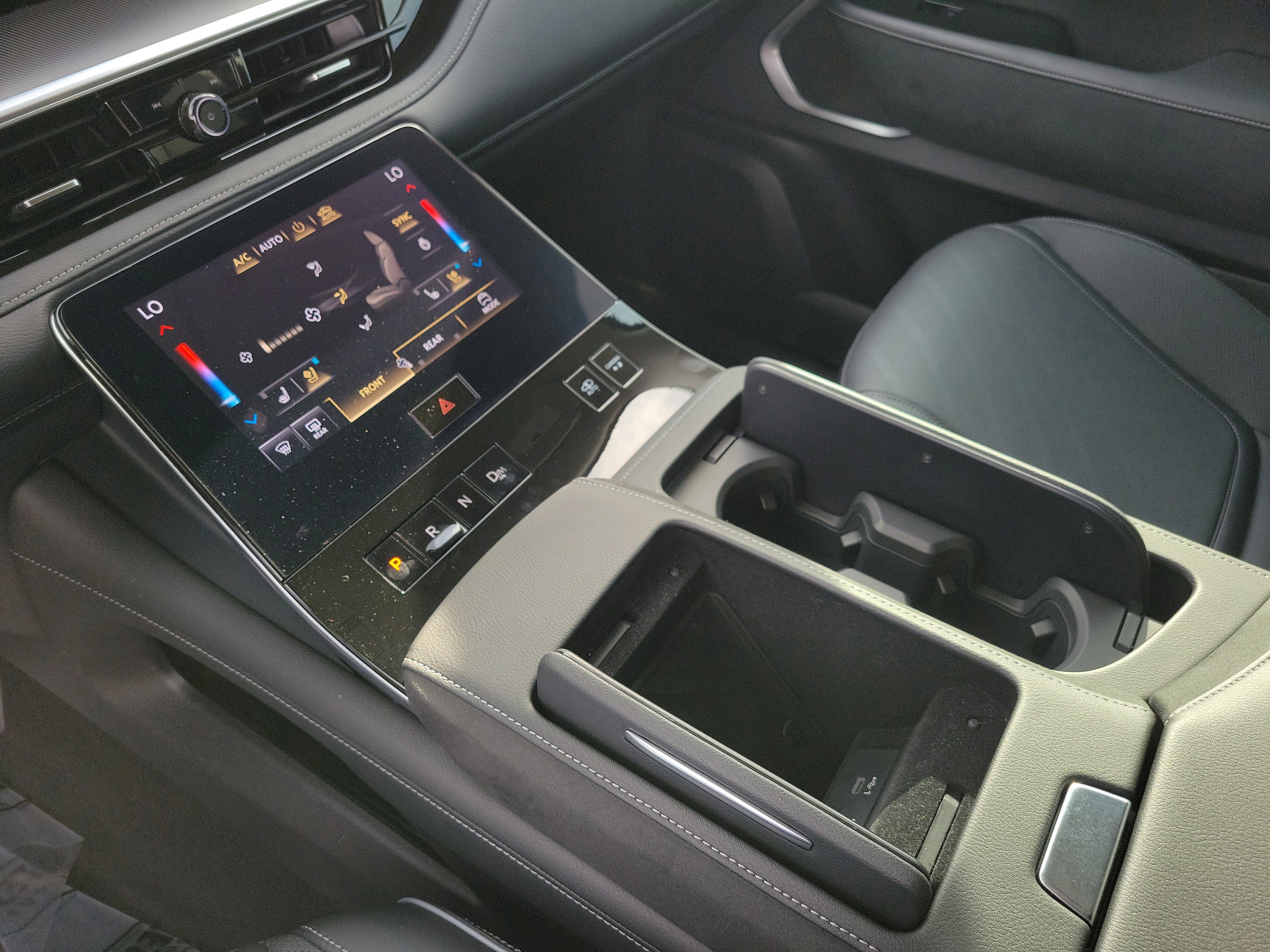 Used 2025 INFINITI QX80 Luxe image 13