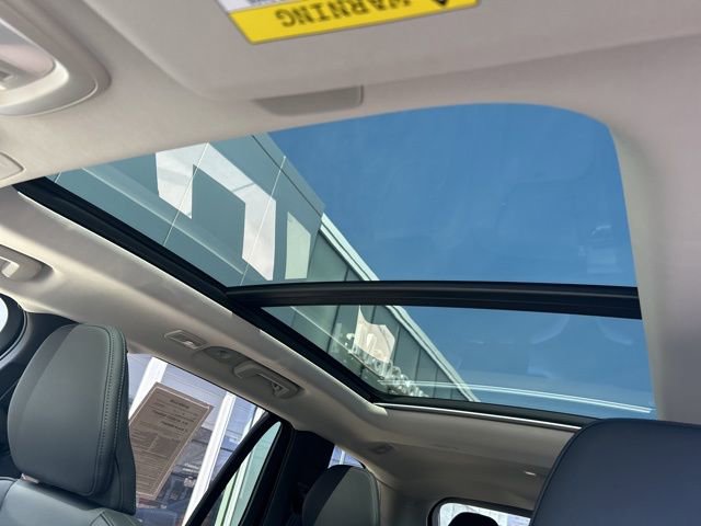 Certified 2025 Volvo XC90 B6 Plus image 23