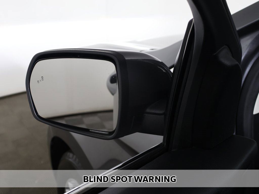 Used 2022 Ford Edge SEL w/ Convenience Package image 5