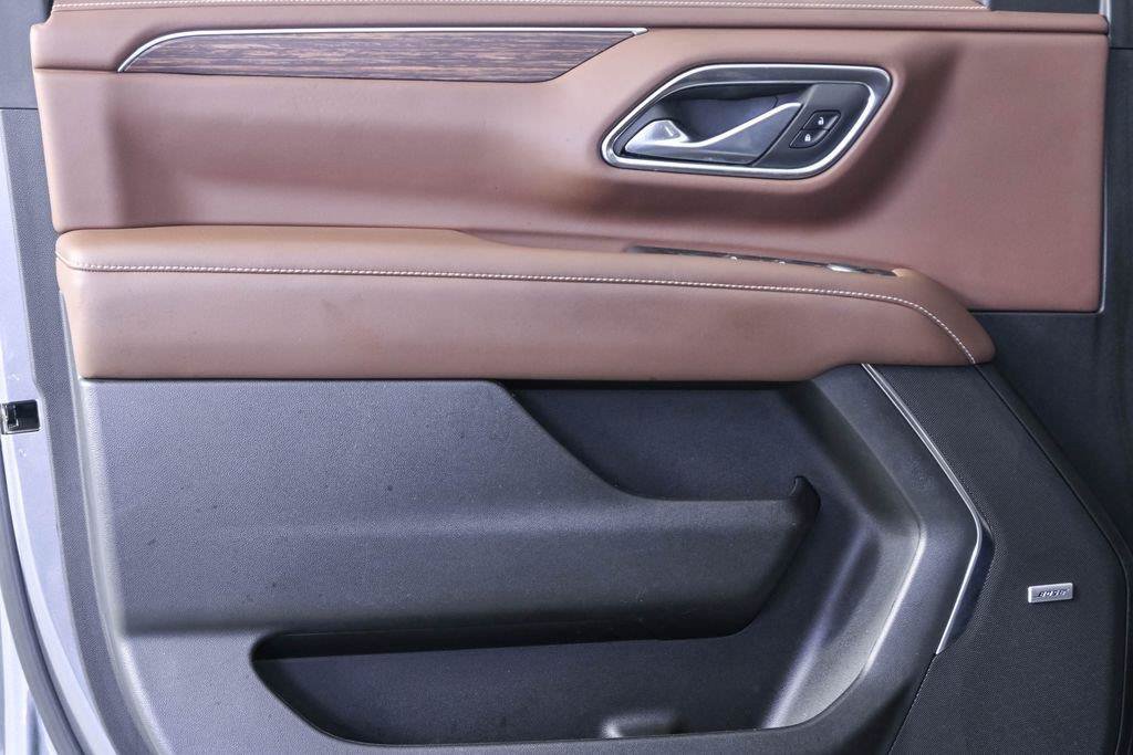 Used 2022 Chevrolet Tahoe High Country AWD/4WD image 8