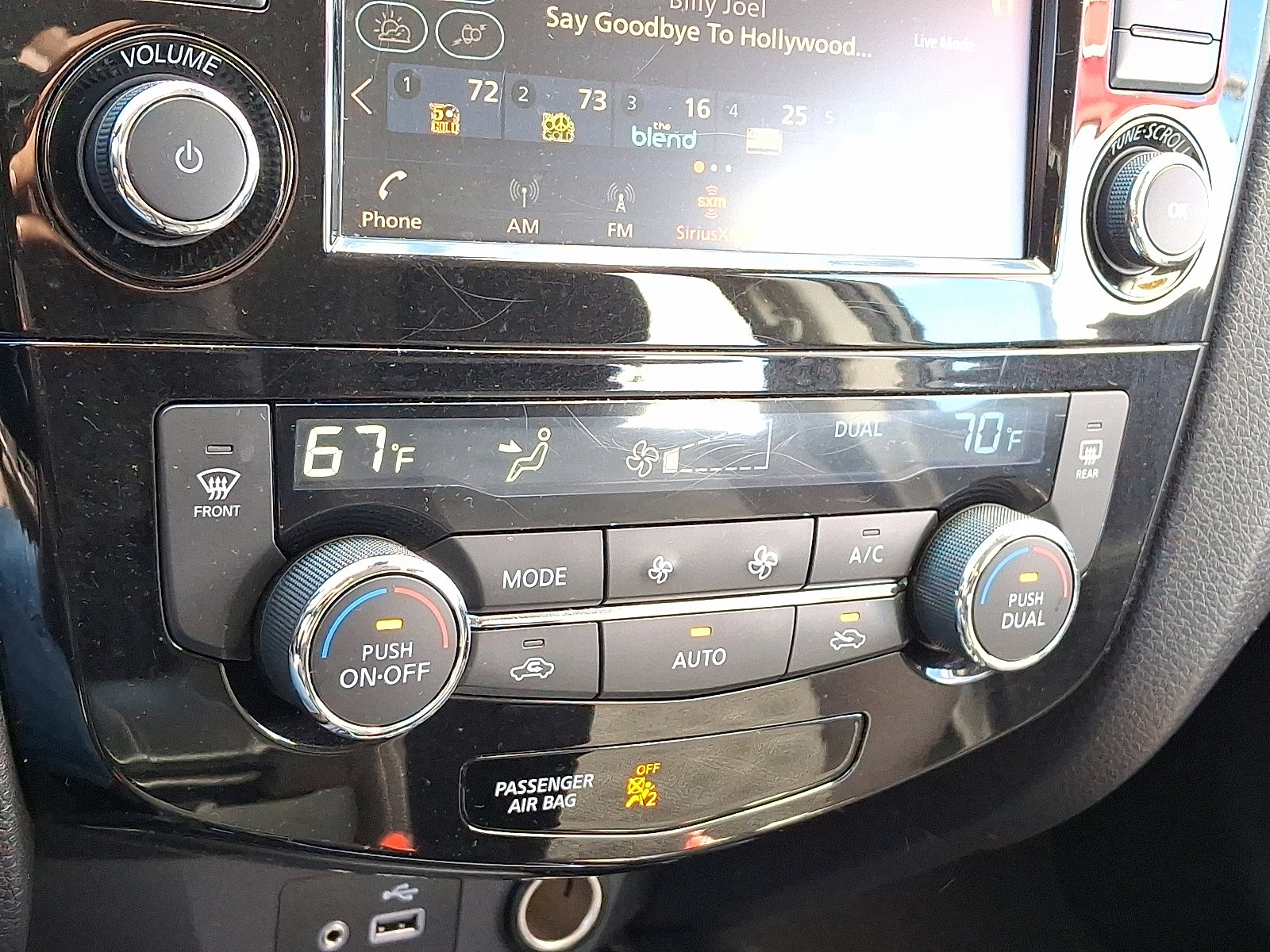 Used 2020 Nissan Rogue Sport SV image 15