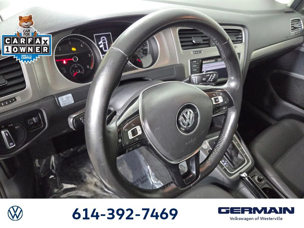 Used 2015 Volkswagen Golf TDI S image 12