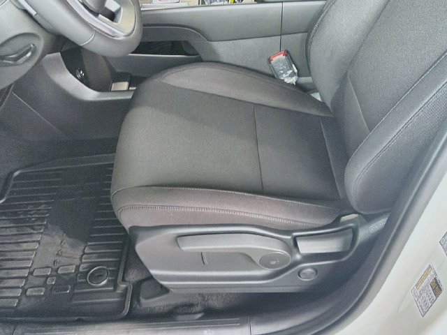 New 2027 Hyundai Santa Fe SE FWD image 19