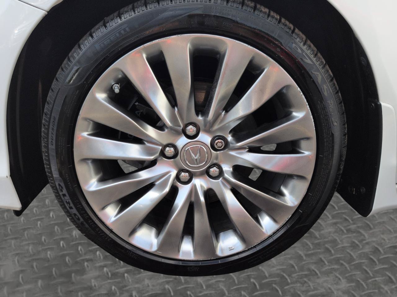 Used 2016 Acura RLX w/ Technology Package FWD image 31