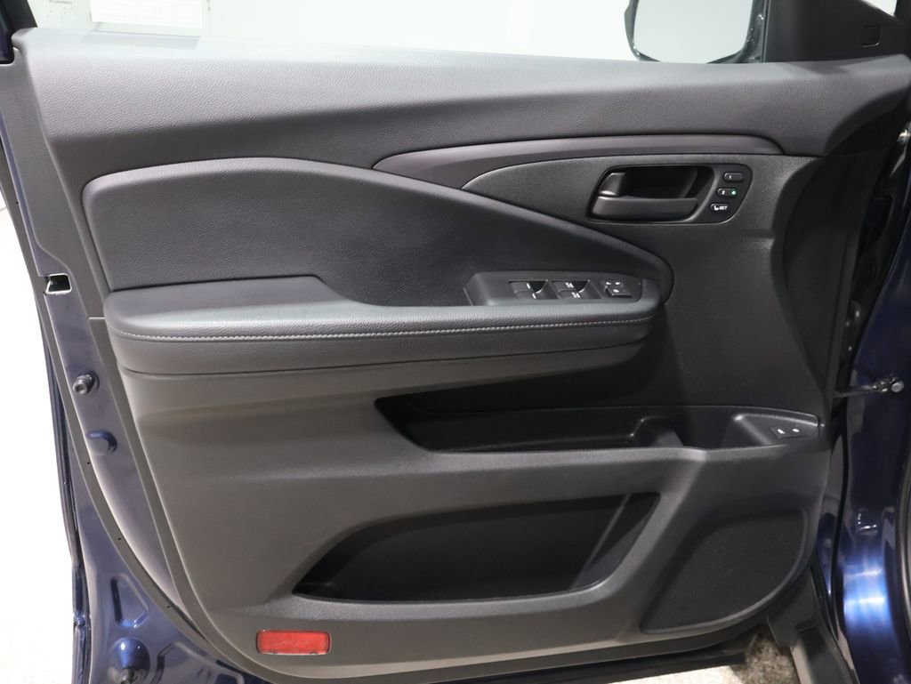 Used 2023 Honda Passport EX-L image 13