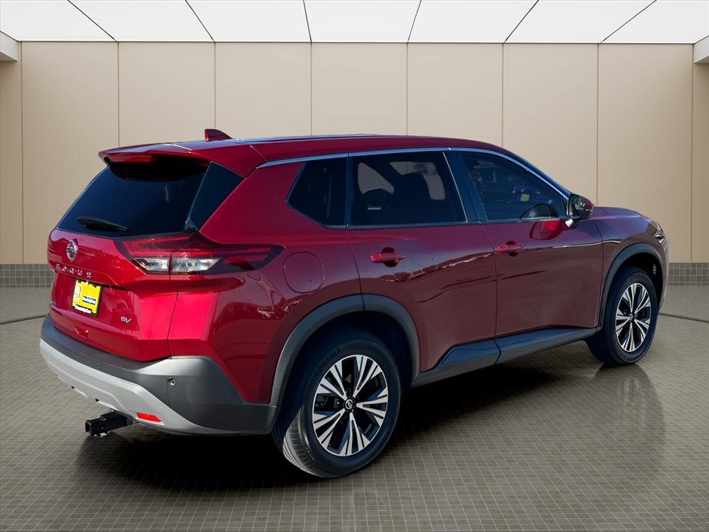 Used 2021 Nissan Rogue SV image 3