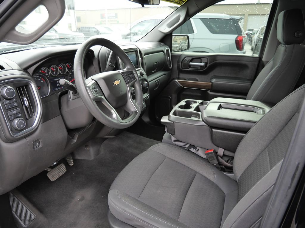 Used 2020 Chevrolet Silverado 1500 LT image 25