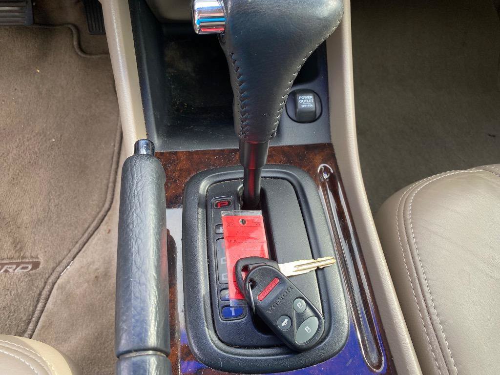 Used 1998 Honda Accord EX image 28