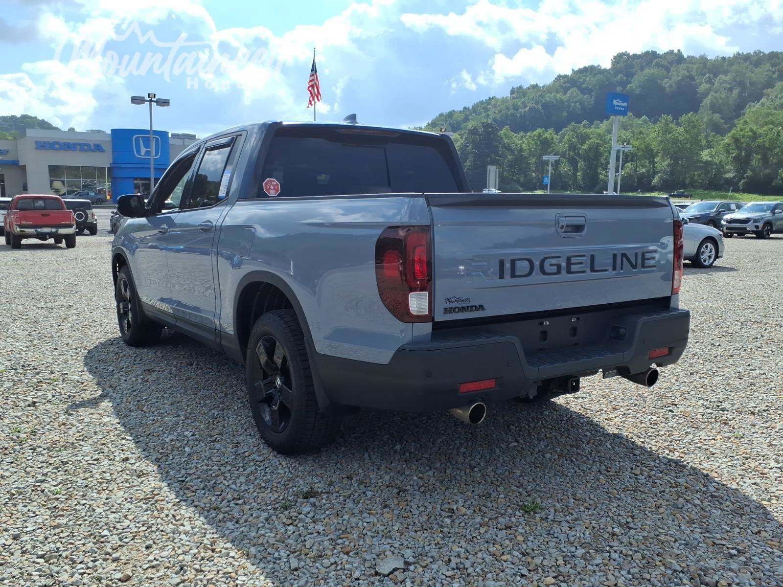 Certified 2024 Honda Ridgeline Black Edition image 6