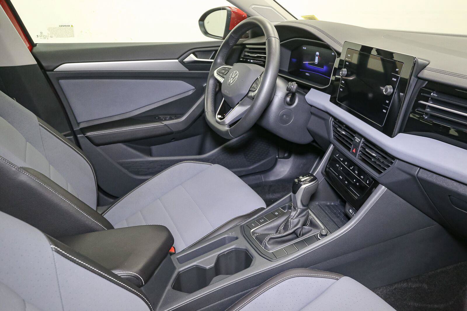 Certified 2026 Volkswagen Jetta SE FWD image 20