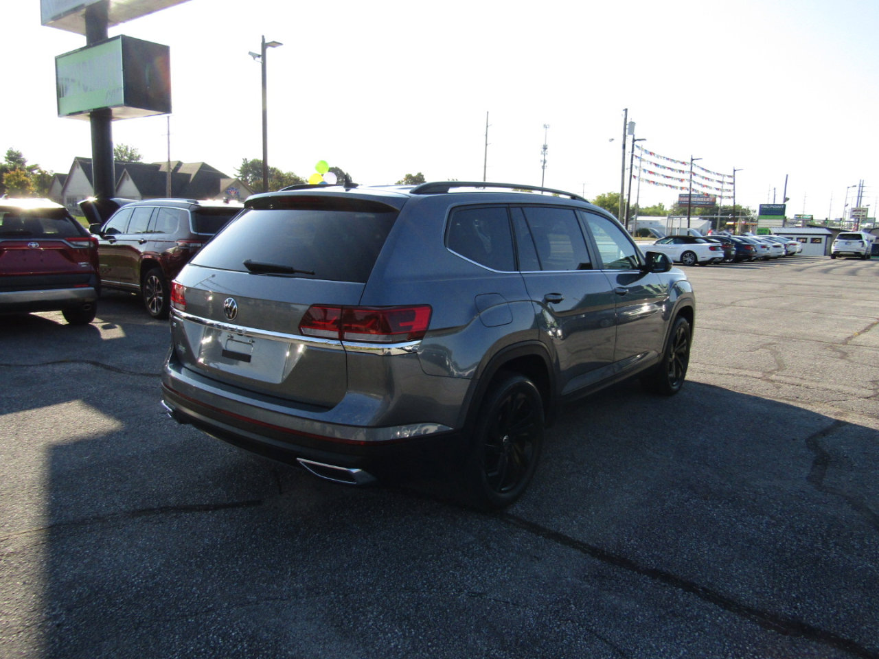 Used 2022 Volkswagen Atlas SE image 7