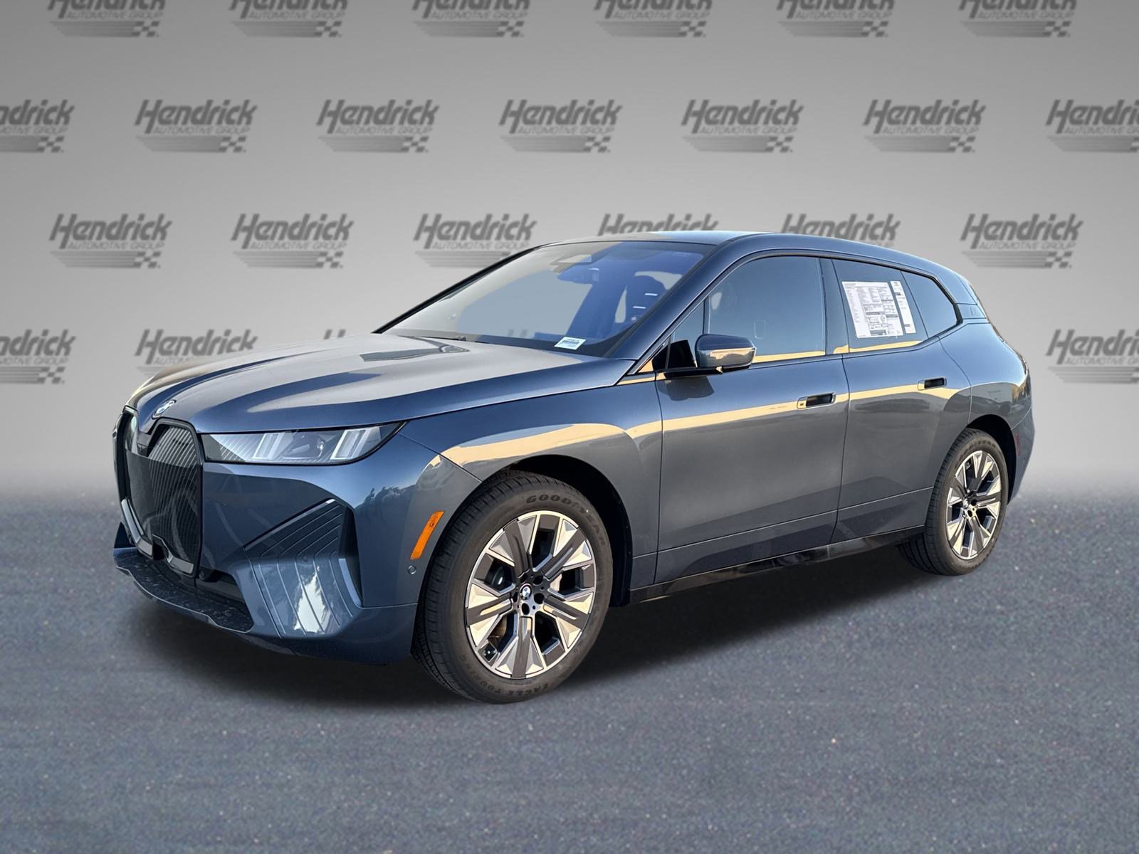 New 2026 BMW iX xDrive60 w/ Premium Package image 5