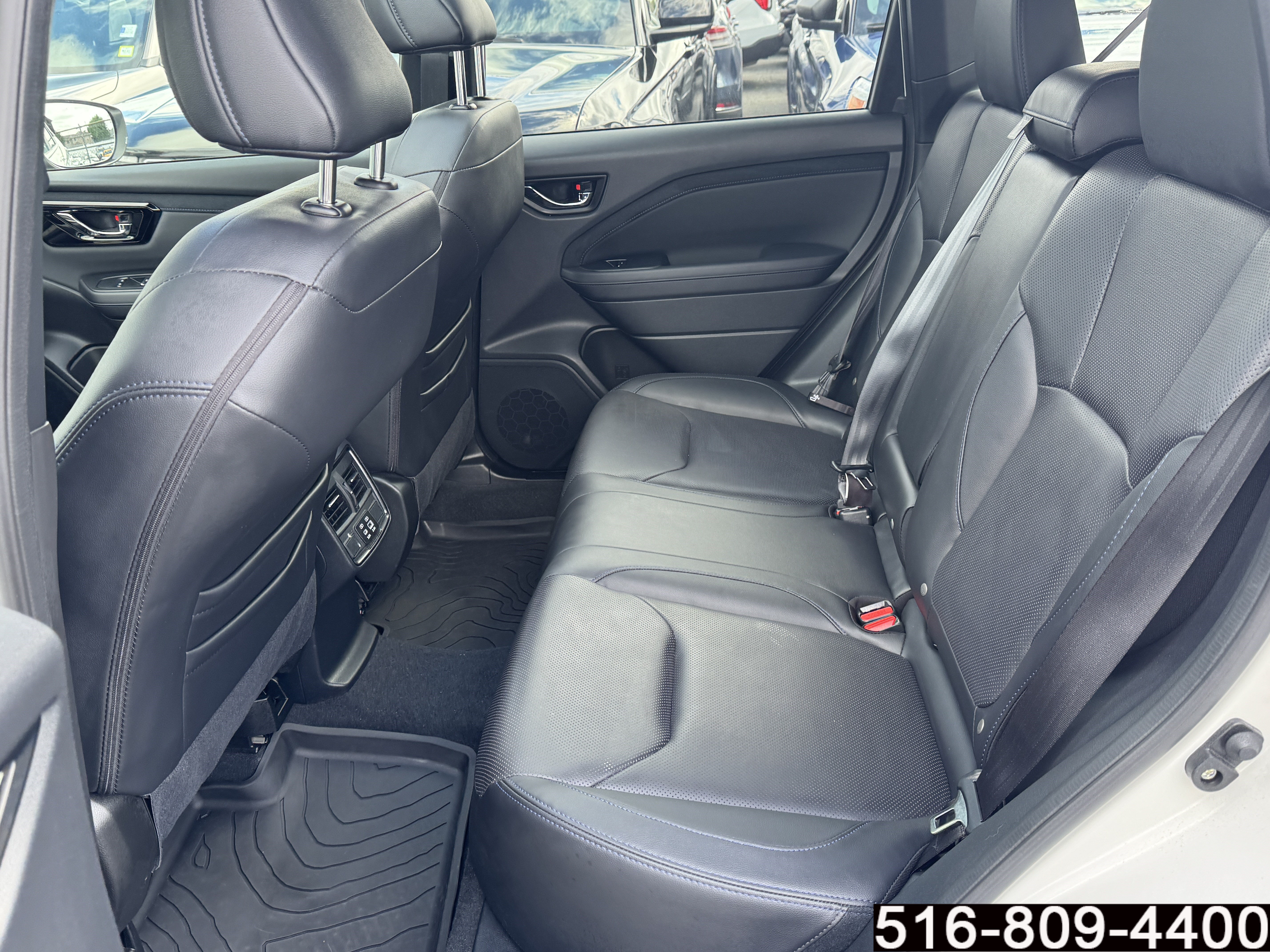 Used 2025 Subaru Forester Limited AWD/4WD image 38