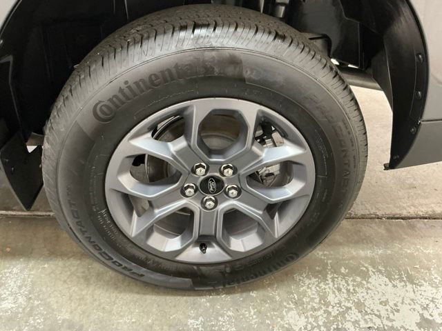 Used 2025 Ford Maverick XLT image 11