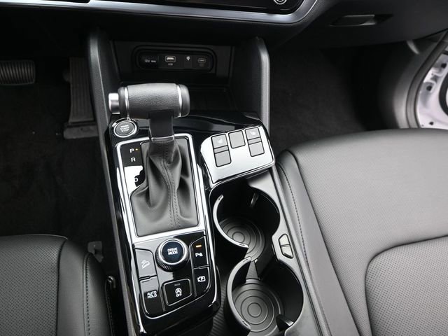 Used 2025 Kia Sportage EX FWD image 7