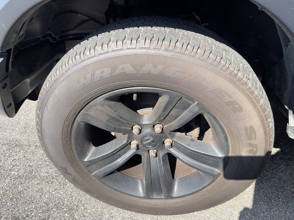 Used 2021 RAM 1500 Warlock AWD/4WD image 2