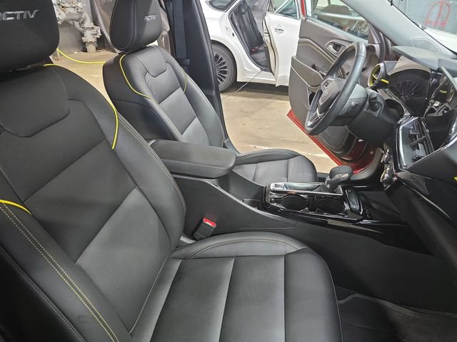 Used 2024 Chevrolet Trax ACTIV w/ Sunroof Package FWD image 14