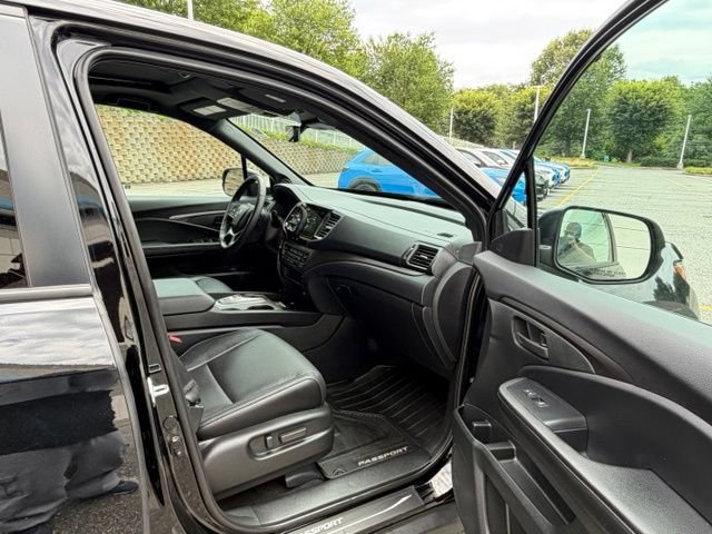 Certified 2025 Honda Passport EX-L image 27