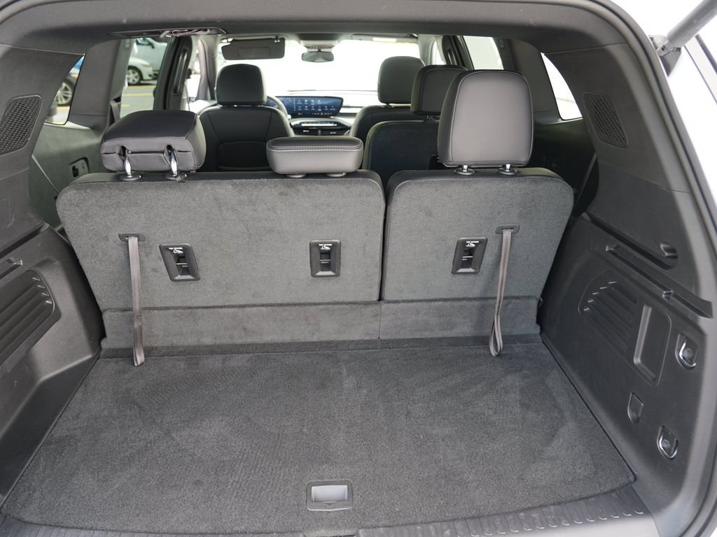 Used 2026 Buick Enclave Sport Touring AWD/4WD image 28