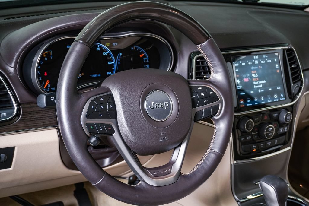 Used 2019 Jeep Grand Cherokee Overland AWD/4WD image 20