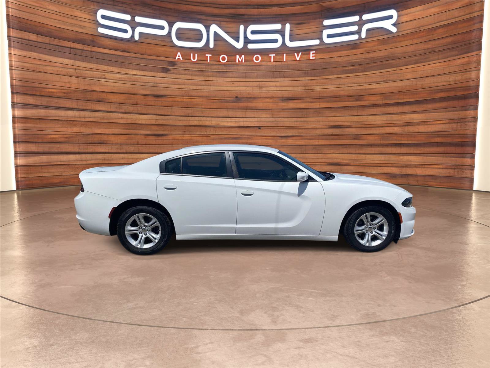 Used 2020 Dodge Charger SXT RWD image 8
