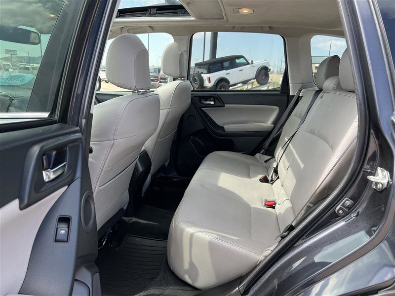 Used 2016 Subaru Forester 2.5i Limited image 14