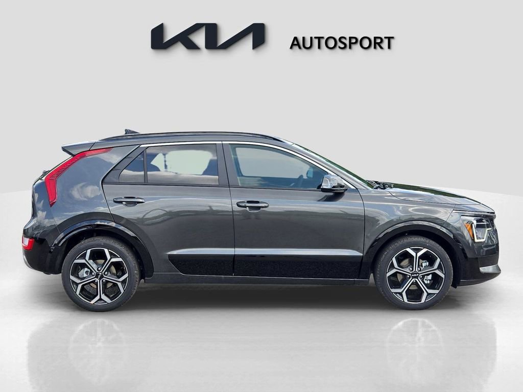 New 2025 Kia Niro EX Touring image 7