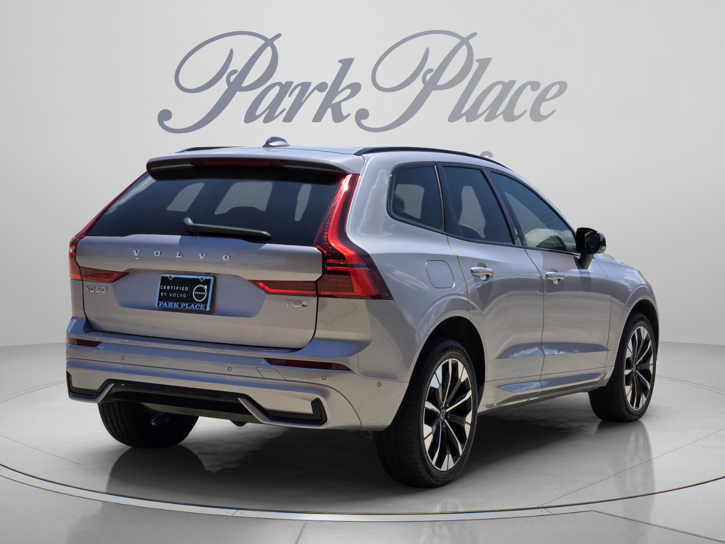 Certified 2026 Volvo XC60 T8 Plus w/ Protection Package Premier AWD/4WD image 6