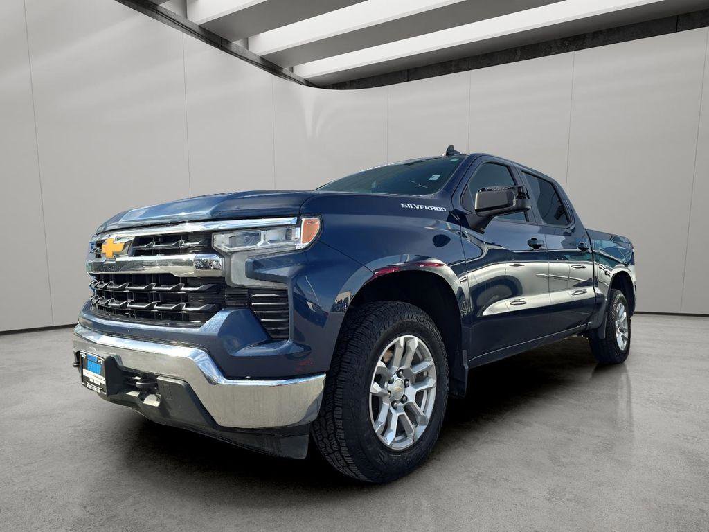 Used 2022 Chevrolet Silverado 1500 LT AWD/4WD image 1