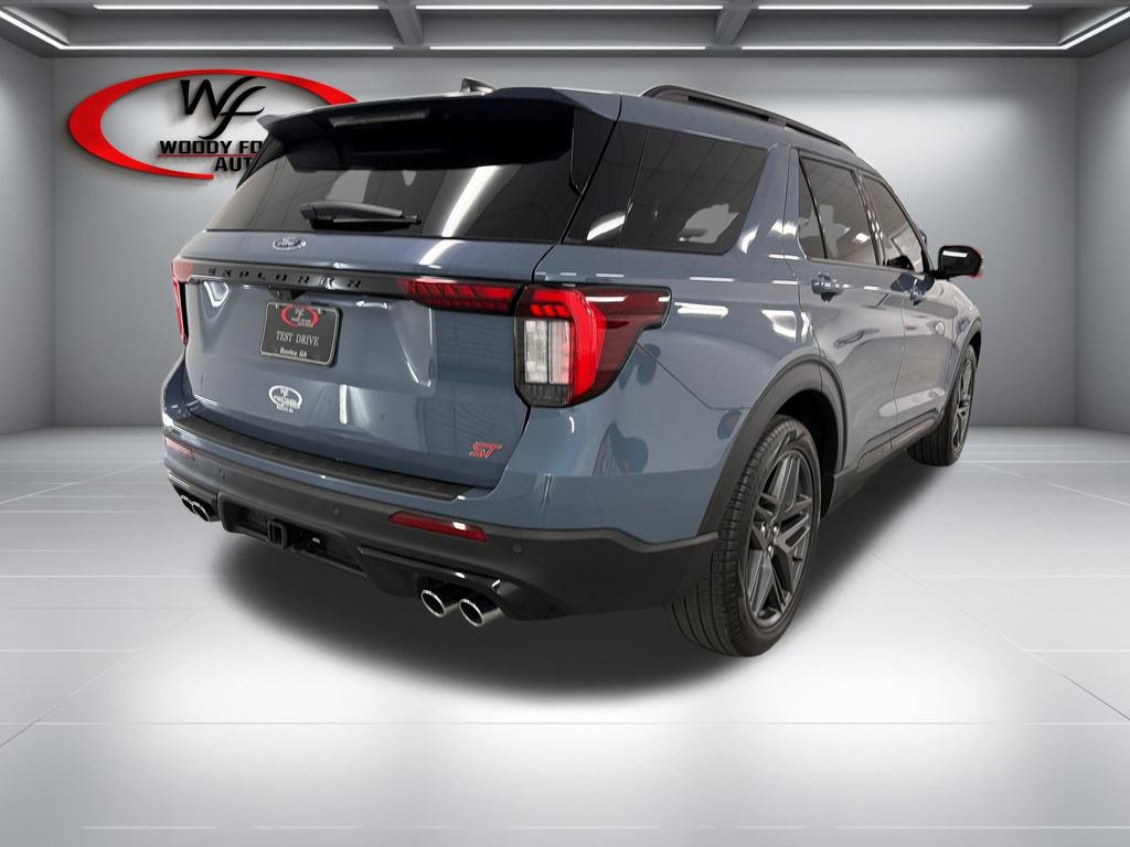 Used 2025 Ford Explorer ST w/ Sun And Sound Package AWD/4WD image 6