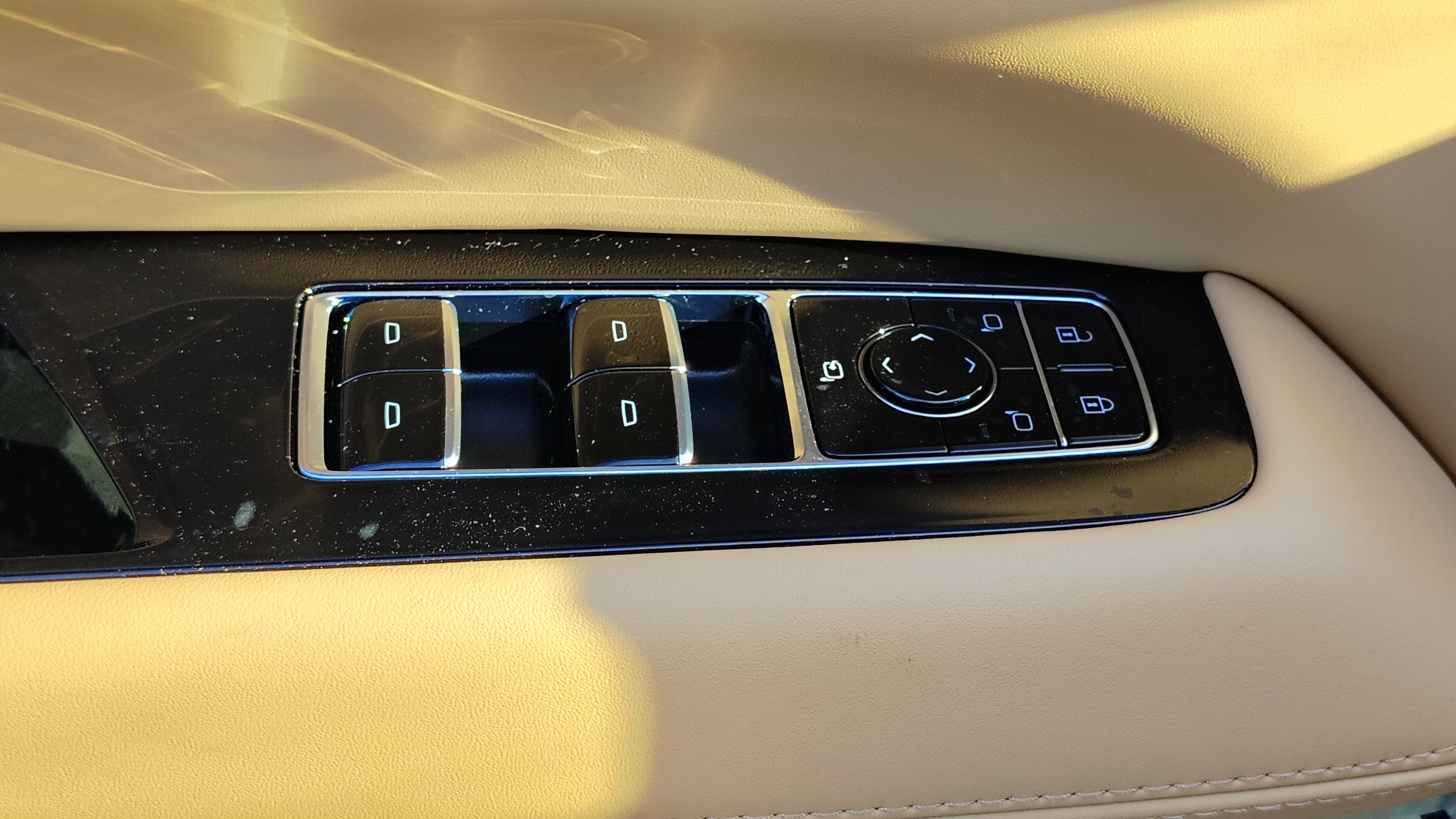 New 2025 Cadillac Escalade IQ Luxury 2 image 13