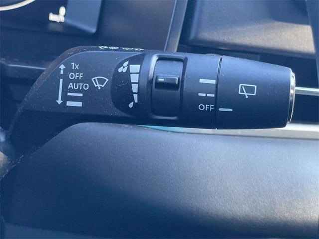 Used 2024 Mitsubishi Outlander SE Black Edition image 18