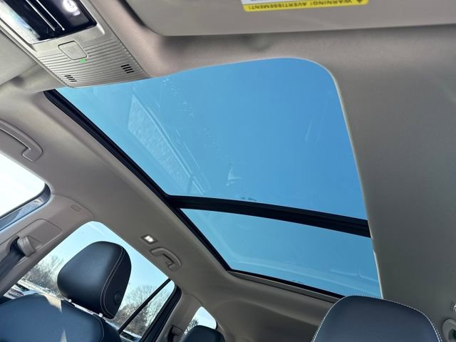 Used 2025 Volkswagen Atlas SEL image 24