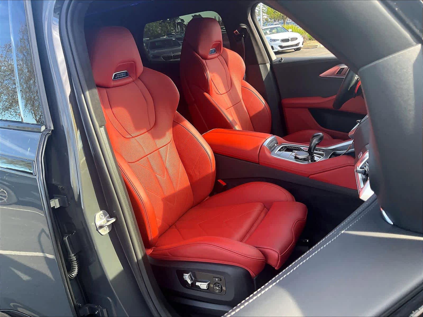 Used 2025 BMW XM image 9