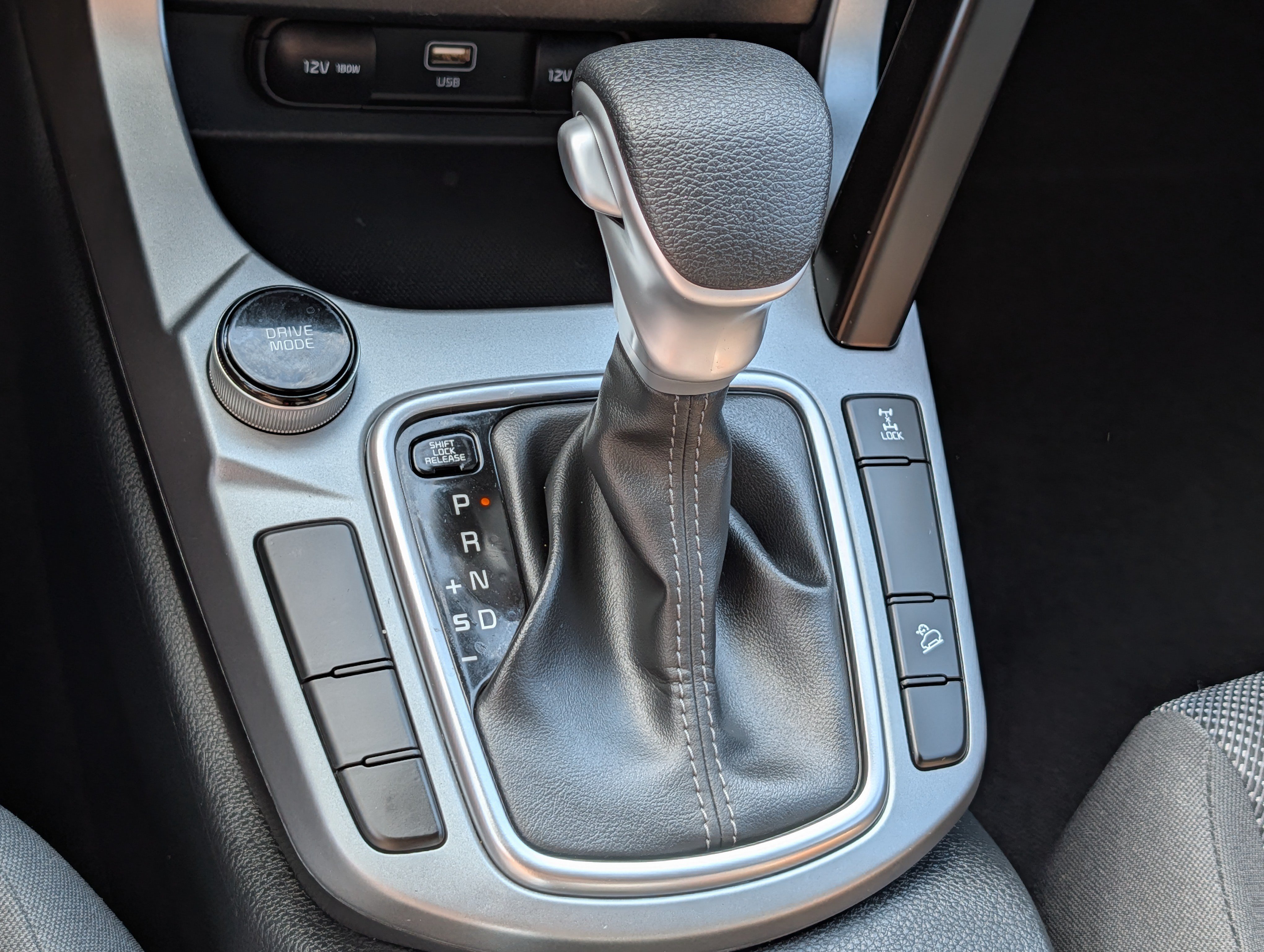 Certified 2025 Kia Seltos LX AWD/4WD image 24