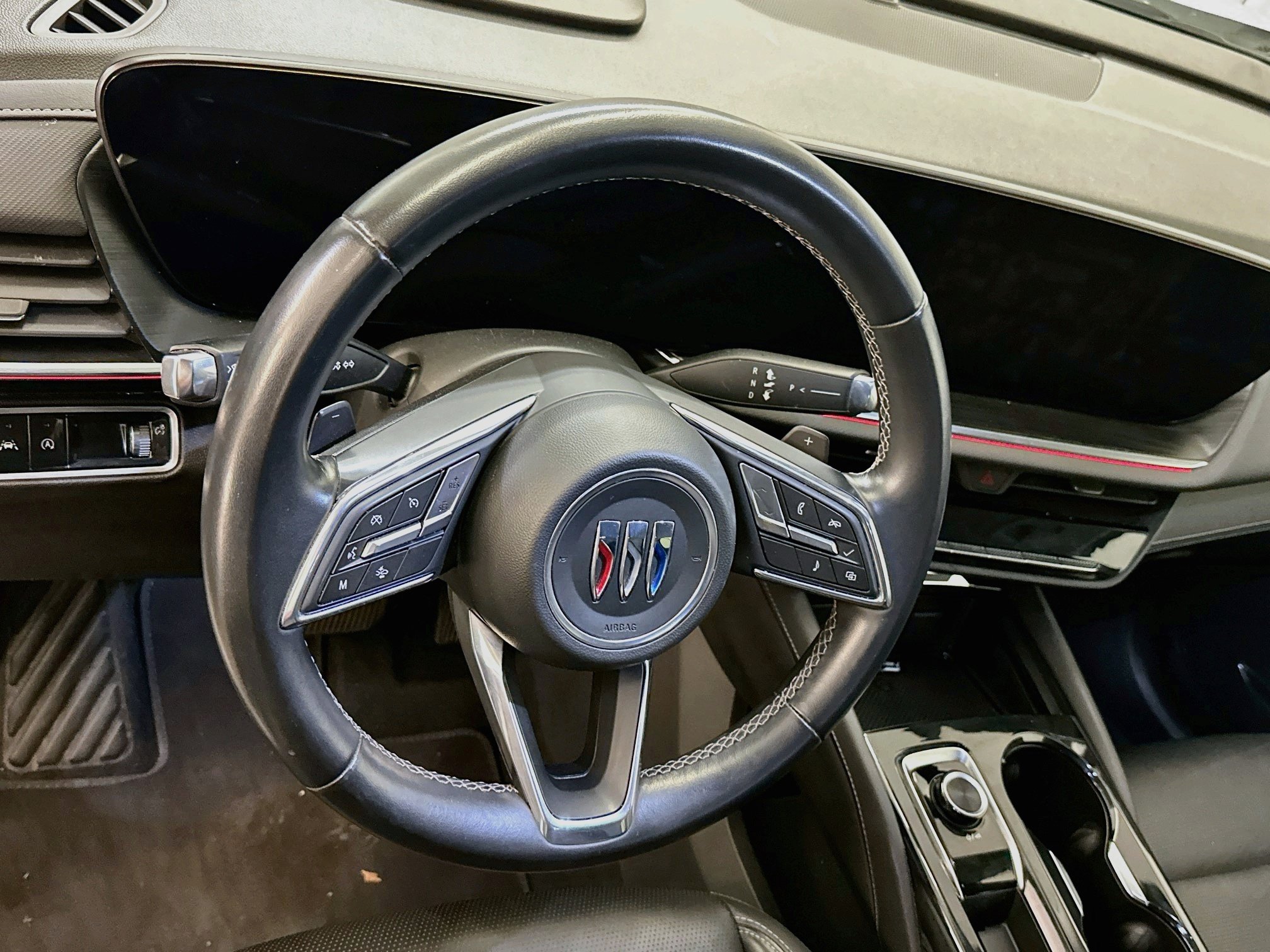 Used 2024 Buick Envision Preferred AWD/4WD image 18