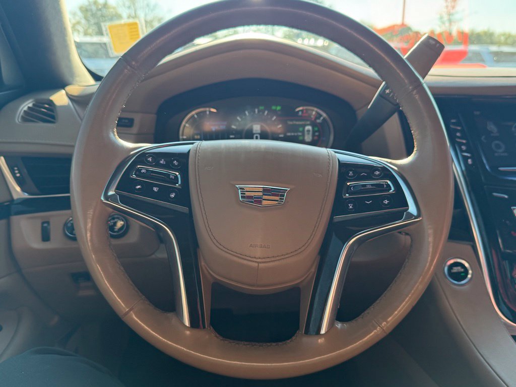 Used 2019 Cadillac Escalade Platinum AWD/4WD image 14