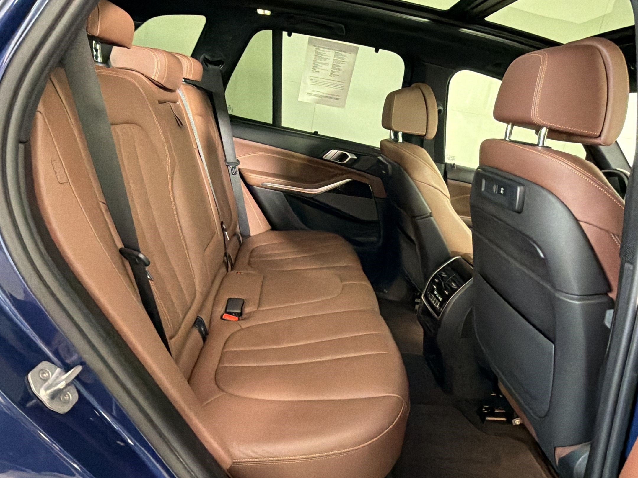 Used 2020 BMW X5 M50i w/ Executive Package AWD/4WD image 32