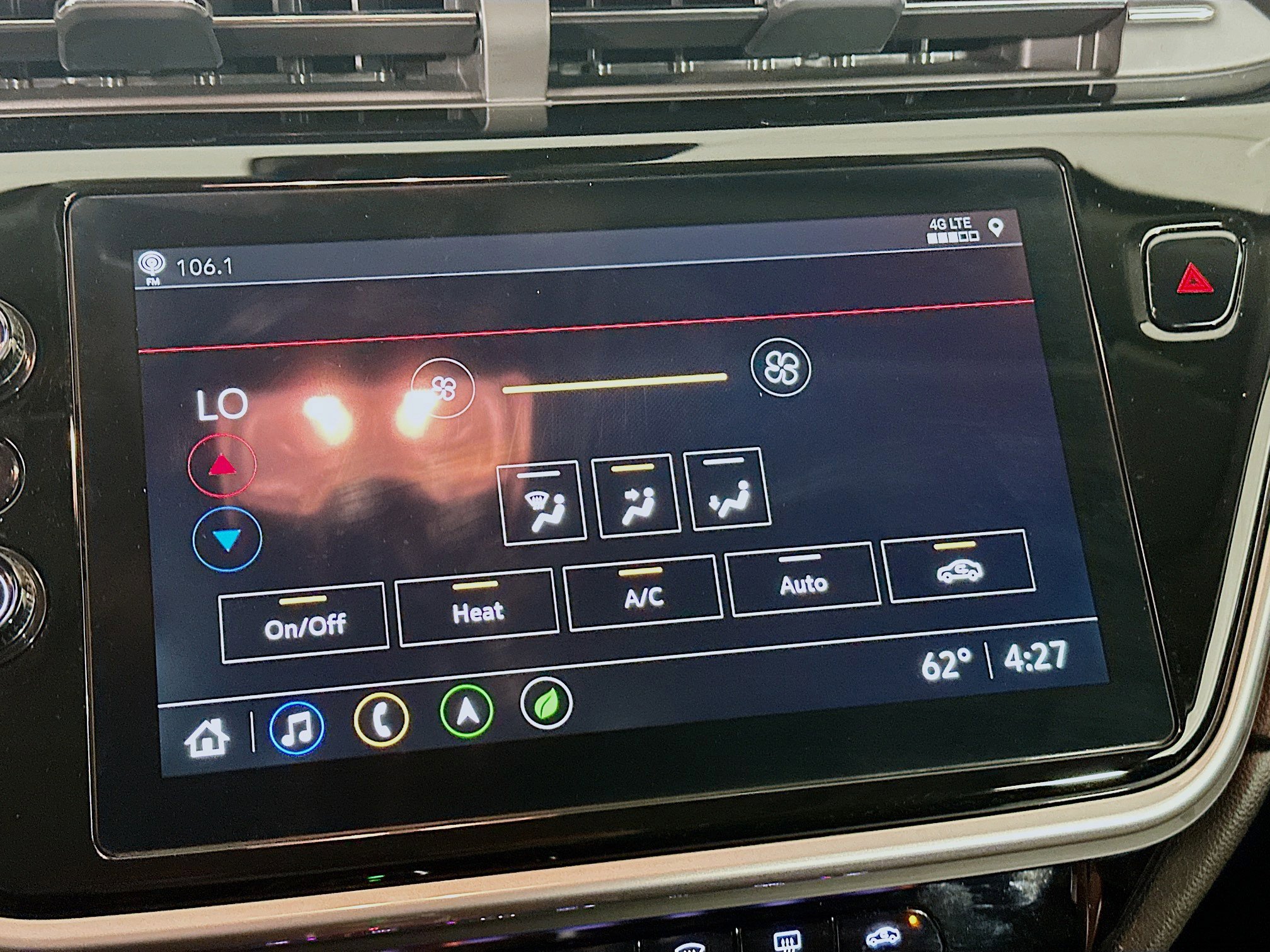Used 2023 Chevrolet Bolt EUV Premier w/ Sun & Sound Package image 21
