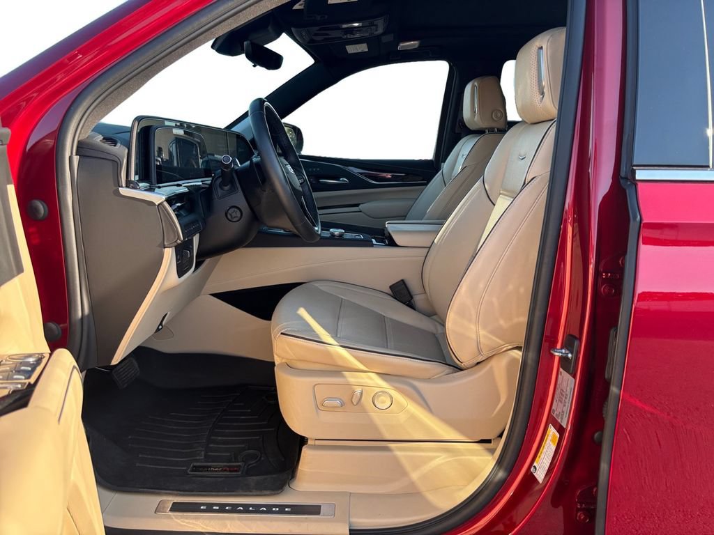 Used 2023 Cadillac Escalade Premium Luxury w/ Performance Package AWD/4WD image 14