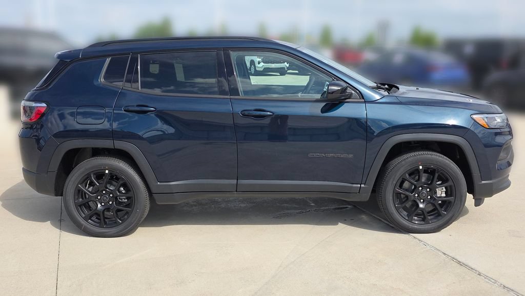 New 2026 Jeep Compass Latitude AWD/4WD image 6