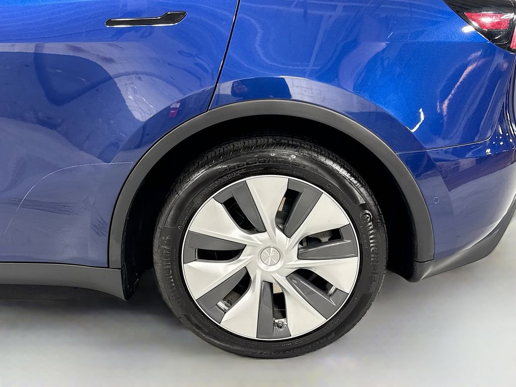 Used 2020 Tesla Model Y Long Range image 12
