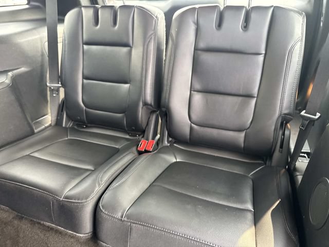 Used 2016 Ford Explorer XLT w/ Equipment Group 202A FWD image 15