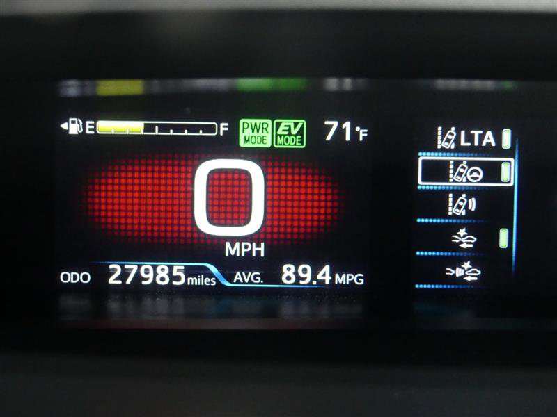 Used 2021 Toyota Prius Prime XLE image 32