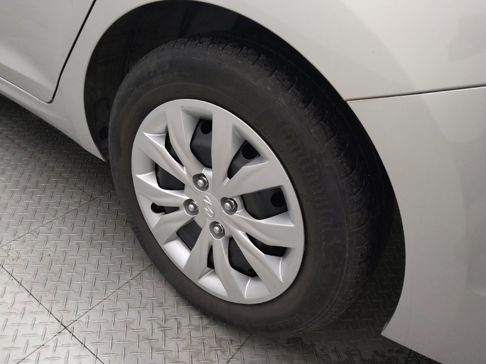 Used 2022 Hyundai Accent SE FWD image 31