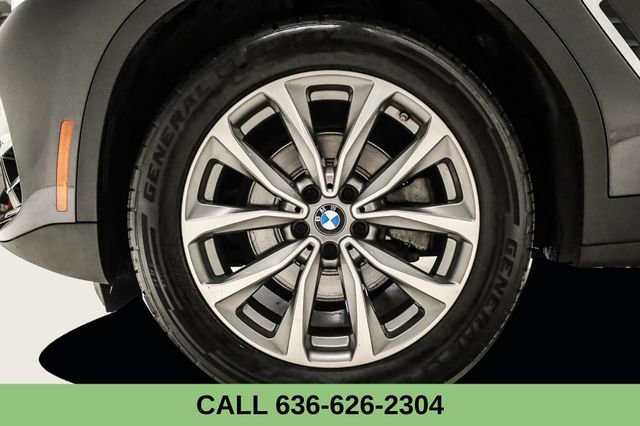 Used 2019 BMW X4 xDrive30i w/ Driving Assistance Package image 9