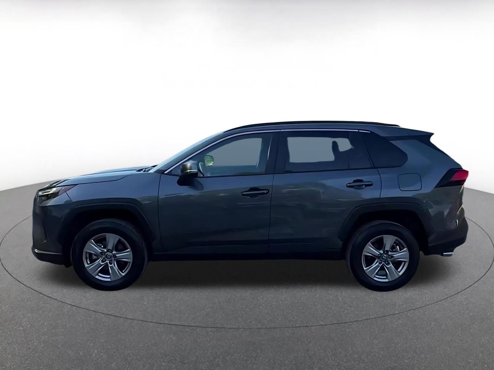 Used 2025 Toyota RAV4 XLE w/ Weather Package FWD image 8