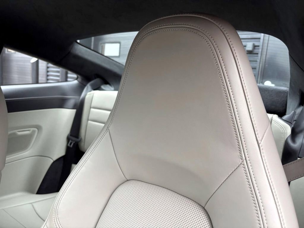 Certified 2022 Porsche 911 Carrera image 20